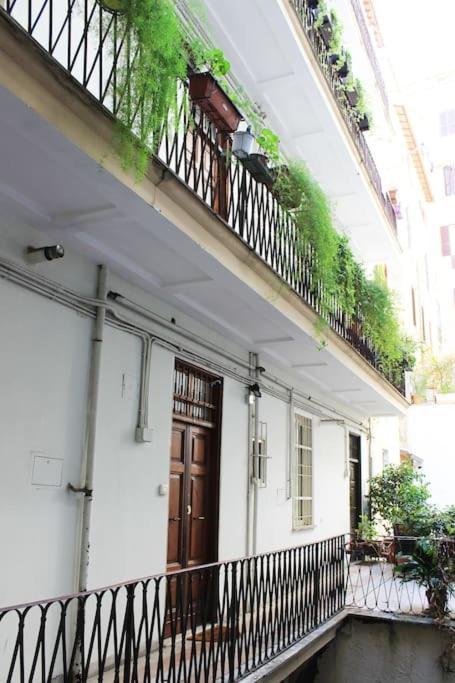 Near Colosseum By Varental 2Br + 1Sb โรม ภายนอก รูปภาพ
